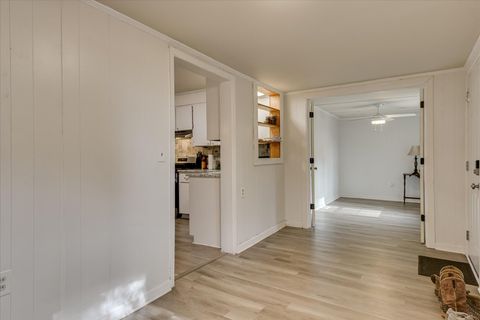 Tiny photo for 303 Columbia Avenue NW, Aiken, SC 29801 (MLS # 221285)