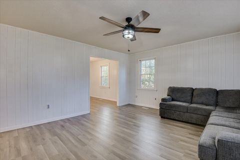 Tiny photo for 303 Columbia Avenue NW, Aiken, SC 29801 (MLS # 221285)