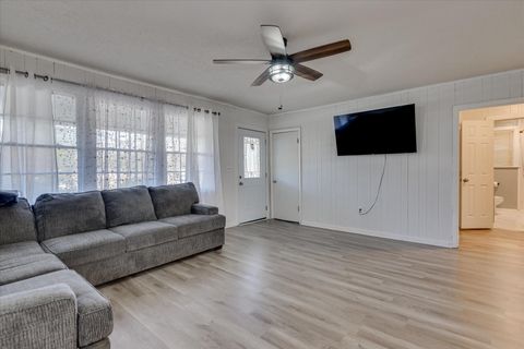 Tiny photo for 303 Columbia Avenue NW, Aiken, SC 29801 (MLS # 221285)