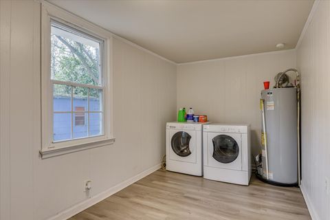 Tiny photo for 303 Columbia Avenue NW, Aiken, SC 29801 (MLS # 221285)