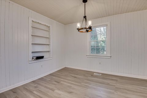 Tiny photo for 303 Columbia Avenue NW, Aiken, SC 29801 (MLS # 221285)