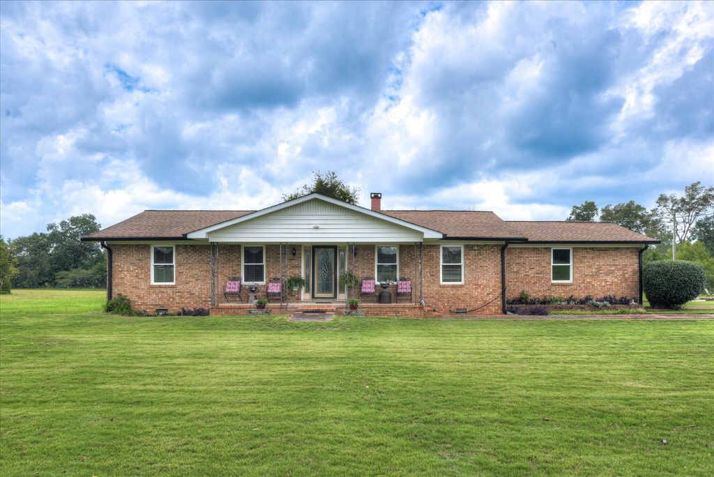 Photo for 26 Flower Square, Trenton, SC 29847 (MLS # 219186)