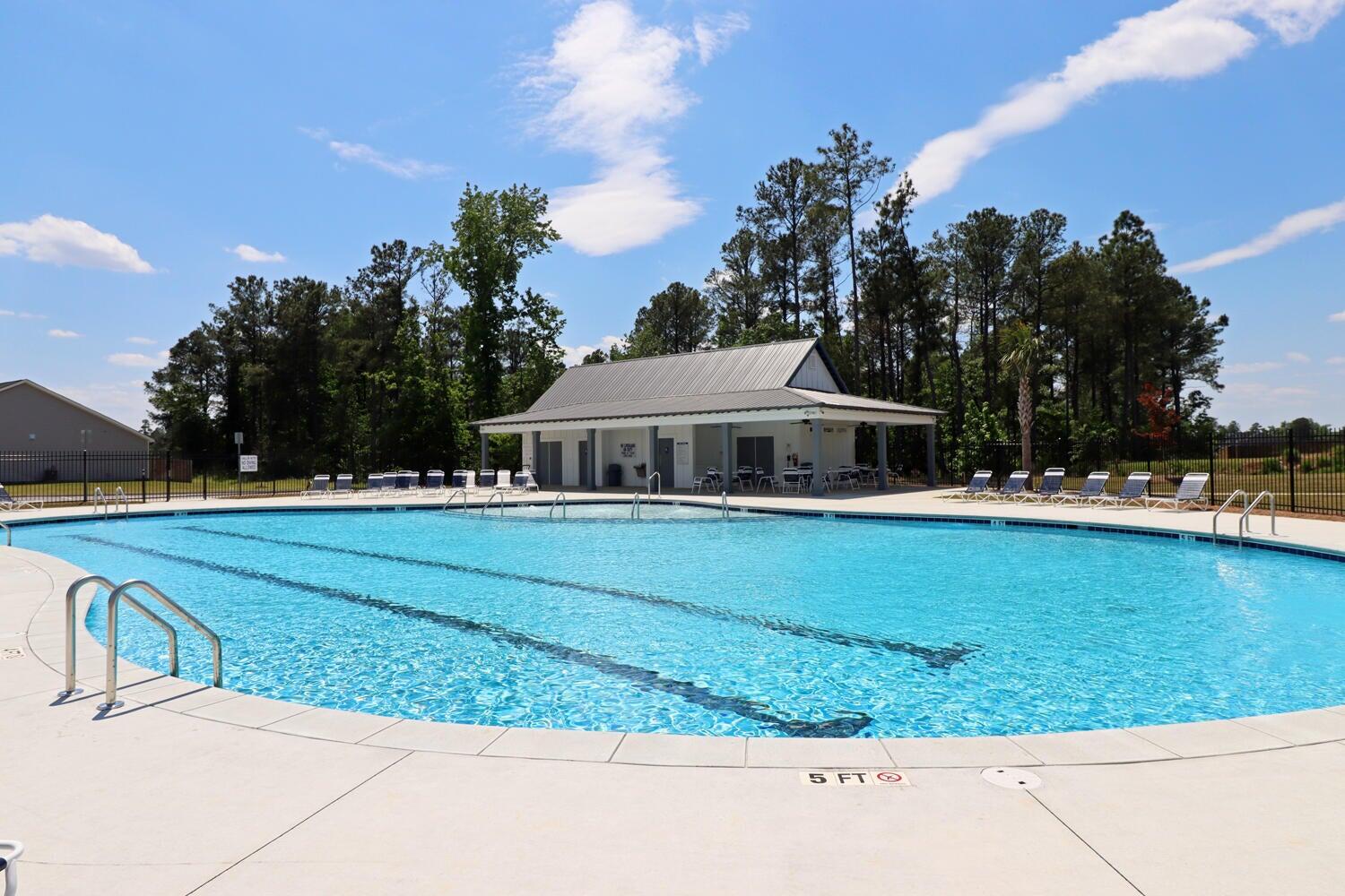 North Augusta, South Carolina 29860, United States, 4 Bedrooms Bedrooms, ,3 BathroomsBathrooms,Residential,Pending,58660
