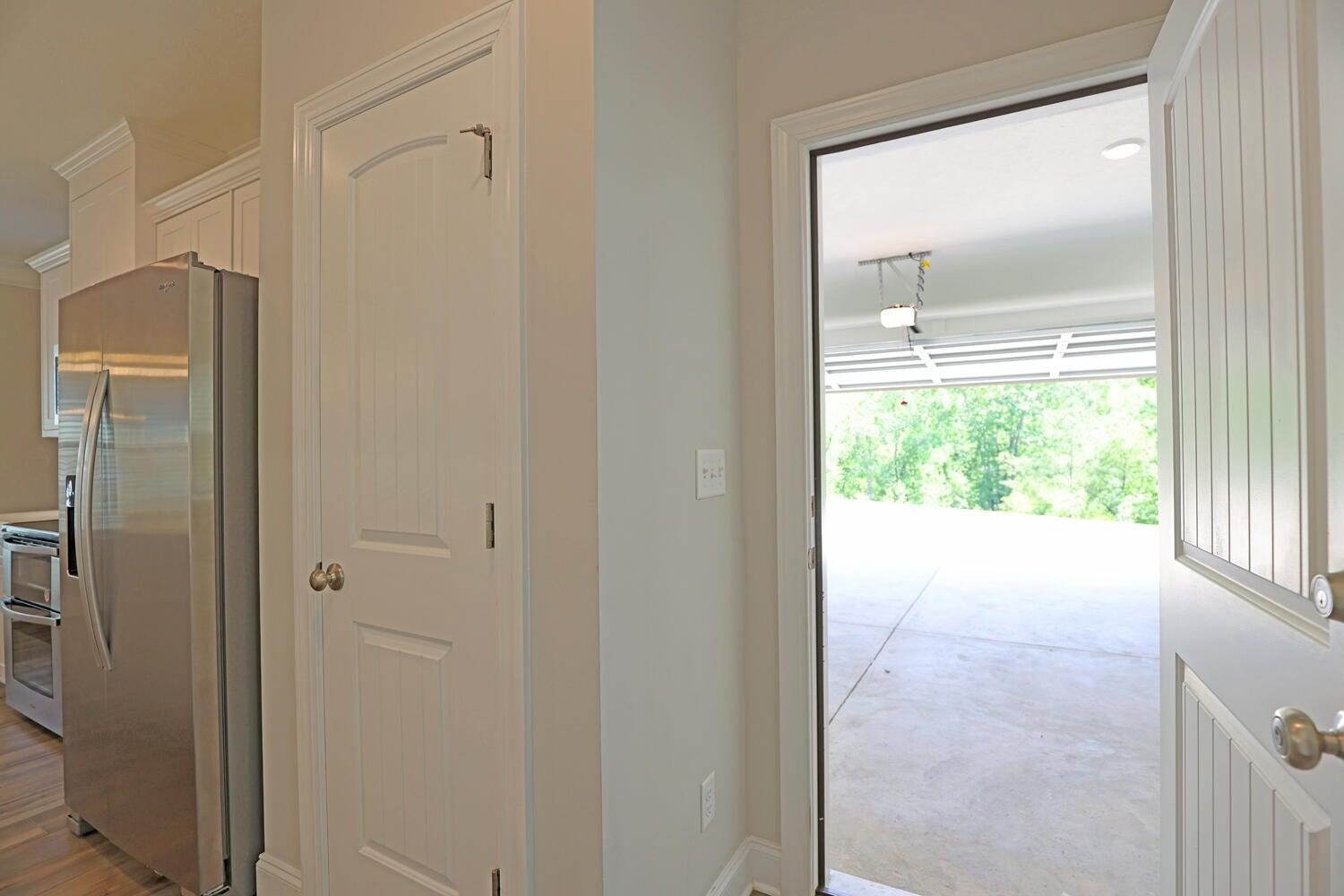 North Augusta, South Carolina 29860, United States, 4 Bedrooms Bedrooms, ,3 BathroomsBathrooms,Residential,Pending,58660