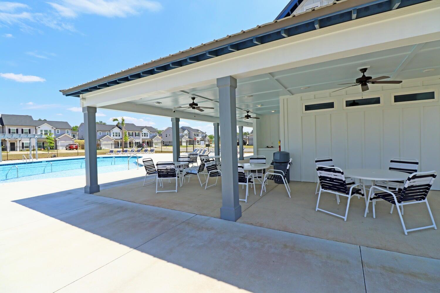 North Augusta, South Carolina 29860, United States, 4 Bedrooms Bedrooms, ,3 BathroomsBathrooms,Residential,Pending,58660