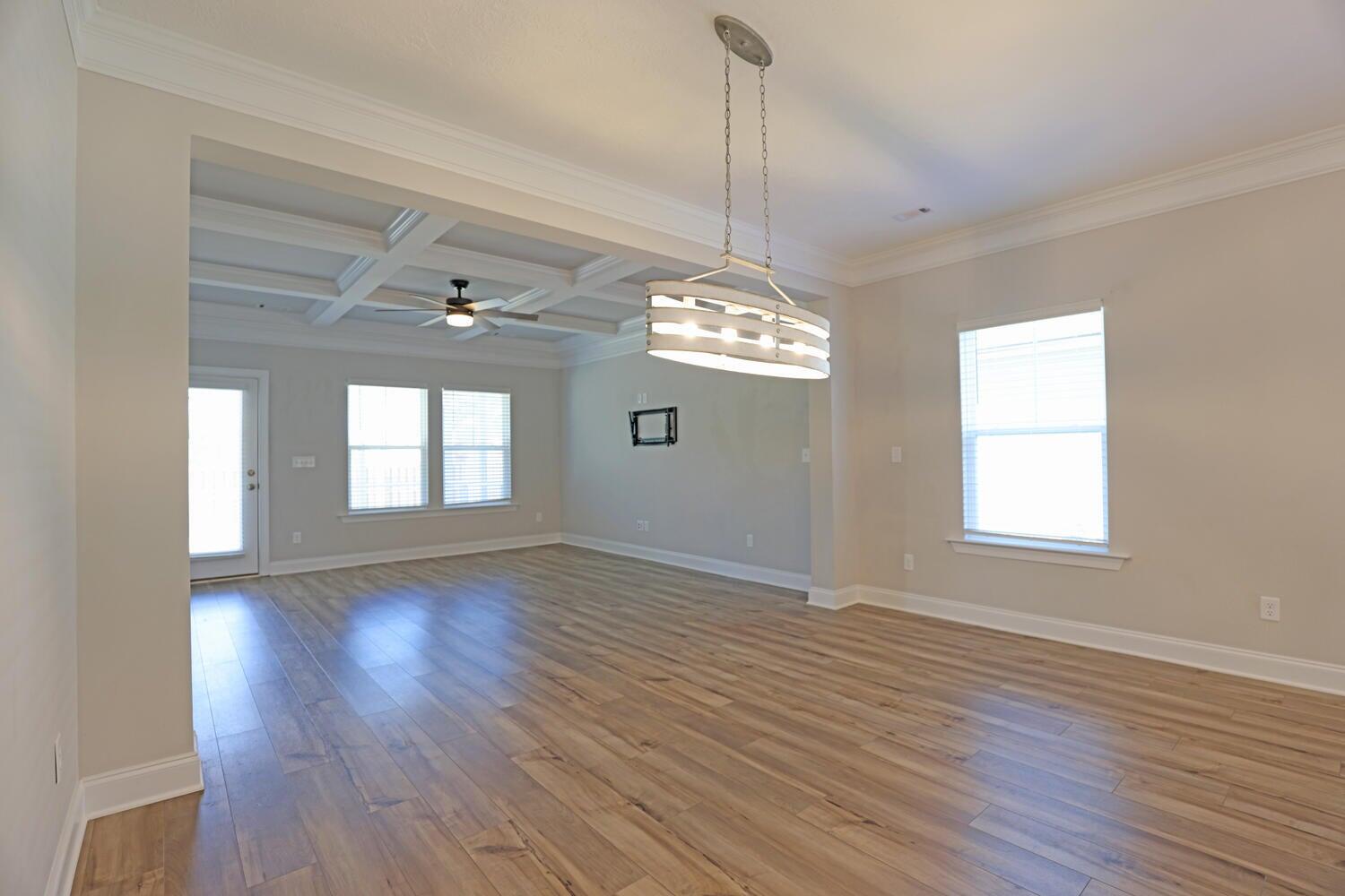 North Augusta, South Carolina 29860, United States, 4 Bedrooms Bedrooms, ,3 BathroomsBathrooms,Residential,Pending,58660