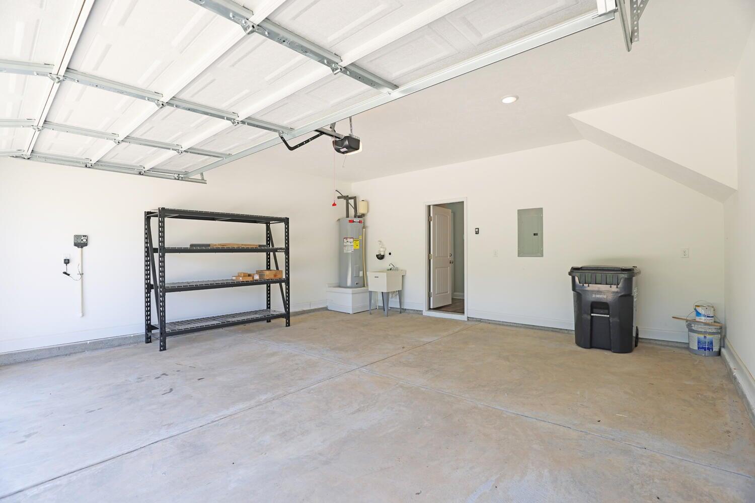 North Augusta, South Carolina 29860, United States, 4 Bedrooms Bedrooms, ,3 BathroomsBathrooms,Residential,Pending,58660