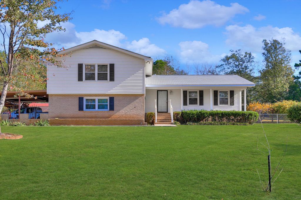 Photo for 2105 Warren Court, North Augusta, SC 29860 (MLS # 214408)