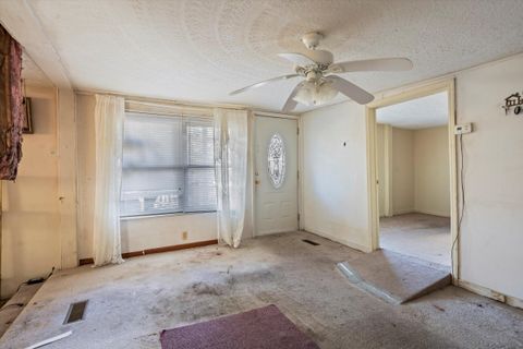 Tiny photo for 523 E Pine Street, New Ellenton, SC 29809 (MLS # 220194)