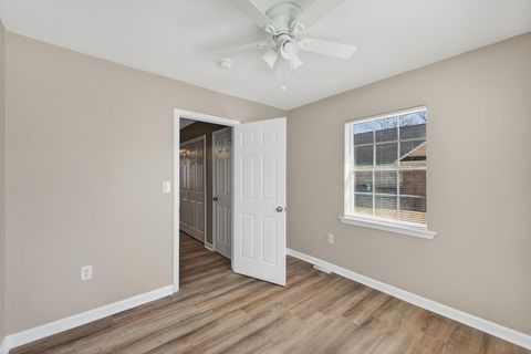 Tiny photo for 910 Barnwell Avenue NE, Aiken, SC 29801 (MLS # 222001)