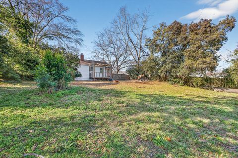 Tiny photo for 2808 Richmond Hill Road, Augusta, GA 30906 (MLS # 221520)