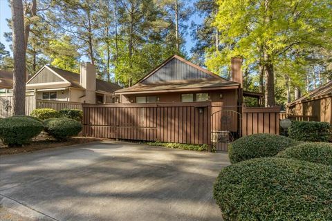 Photo of 4 Bluff Pointe Way, Aiken, SC 29803 (MLS # 222871)