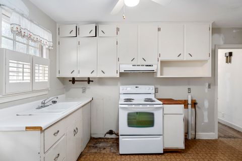 Tiny photo for 198 Hickory Road SE, Aiken, SC 29803 (MLS # 221064)