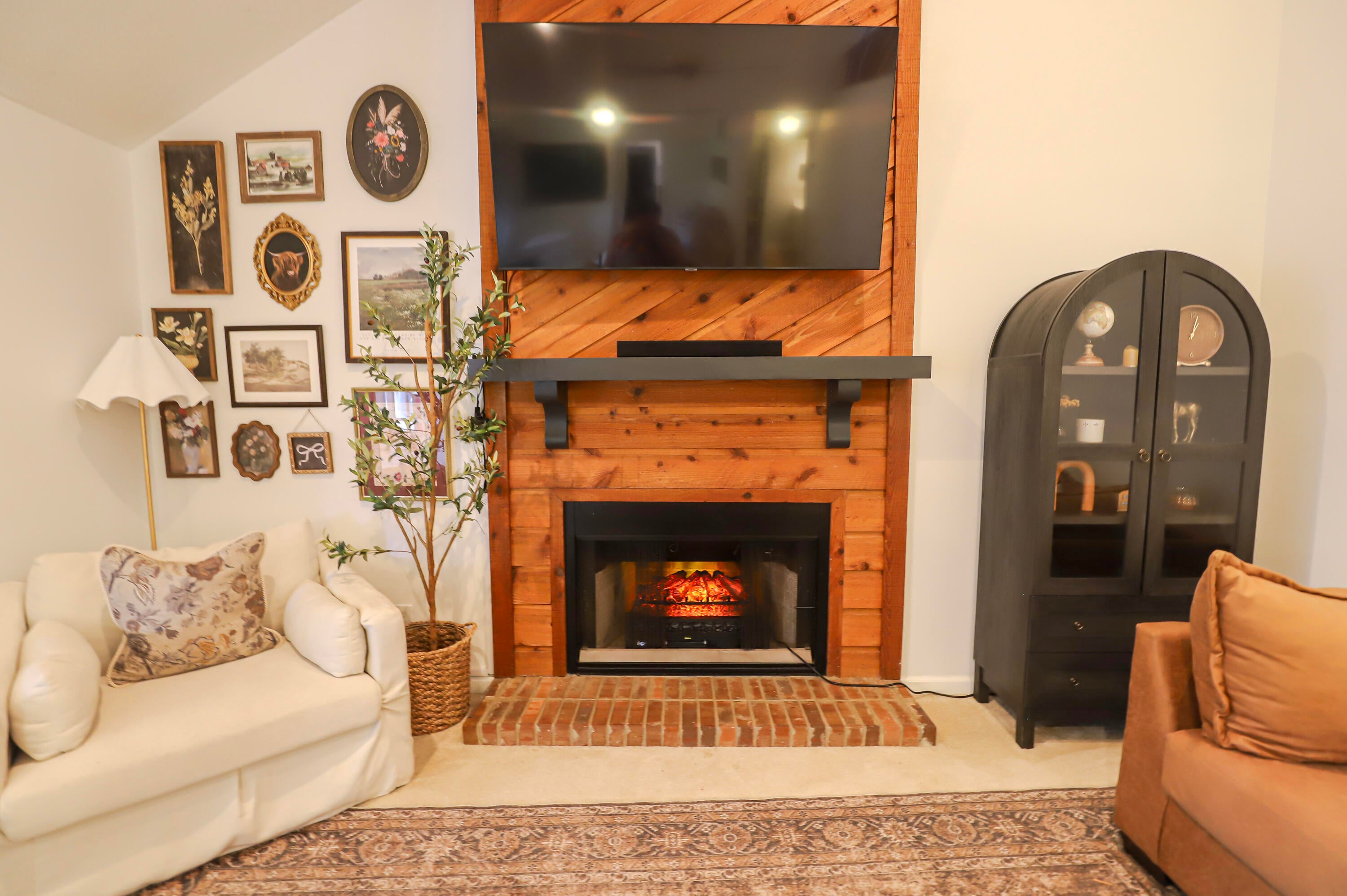 801 Hickory Ridge Road