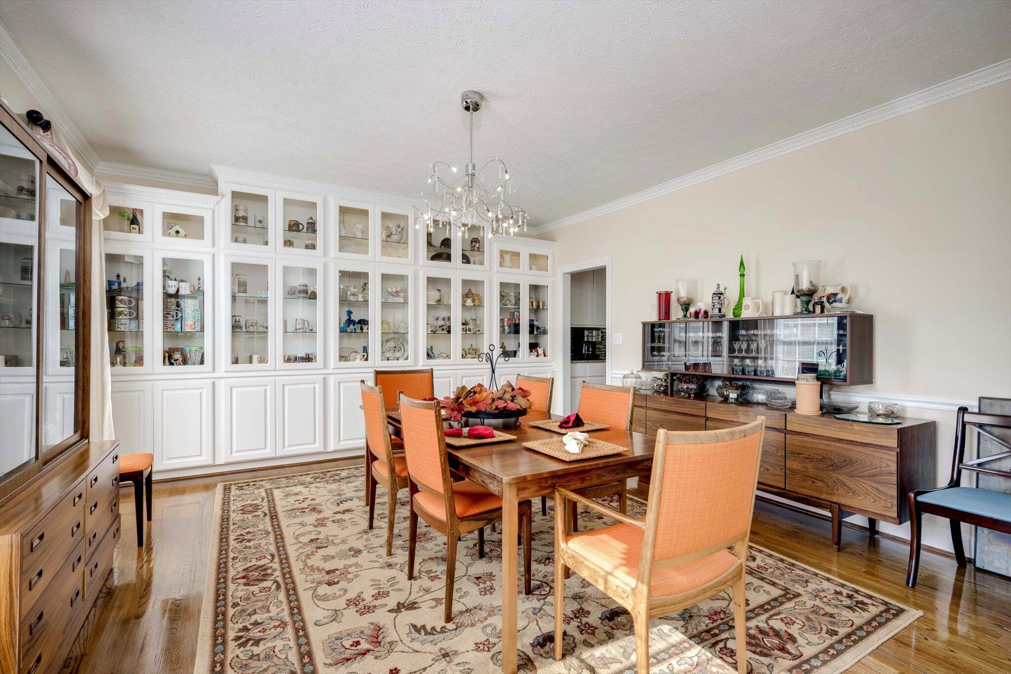 10 Fox Creek Drive