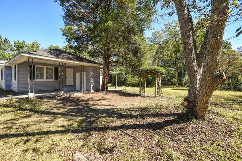 Tiny photo for 304 Depot Avenue NE, Salley, SC 29137 (MLS # 220043)