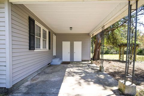 Tiny photo for 304 Depot Avenue NE, Salley, SC 29137 (MLS # 220043)