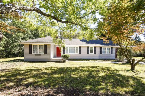 Tiny photo for 304 Depot Avenue NE, Salley, SC 29137 (MLS # 220043)