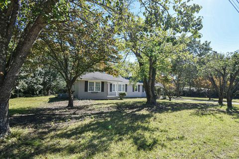 Tiny photo for 304 Depot Avenue NE, Salley, SC 29137 (MLS # 220043)