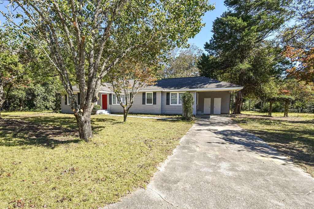 Photo for 304 Depot Avenue NE, Salley, SC 29137 (MLS # 220043)