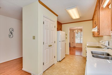 Tiny photo for 510 Larchmont Place, Aiken, SC 29801 (MLS # 221648)