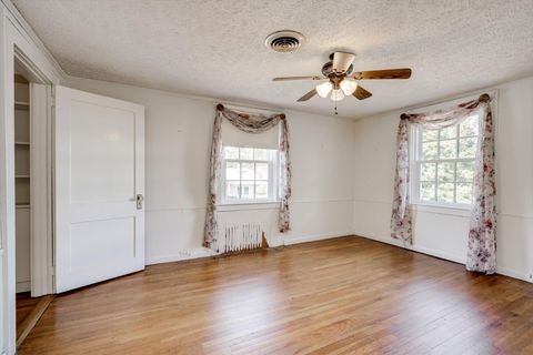 Tiny photo for 927 Hayne Avenue SW, Aiken, SC 29801 (MLS # 220437)