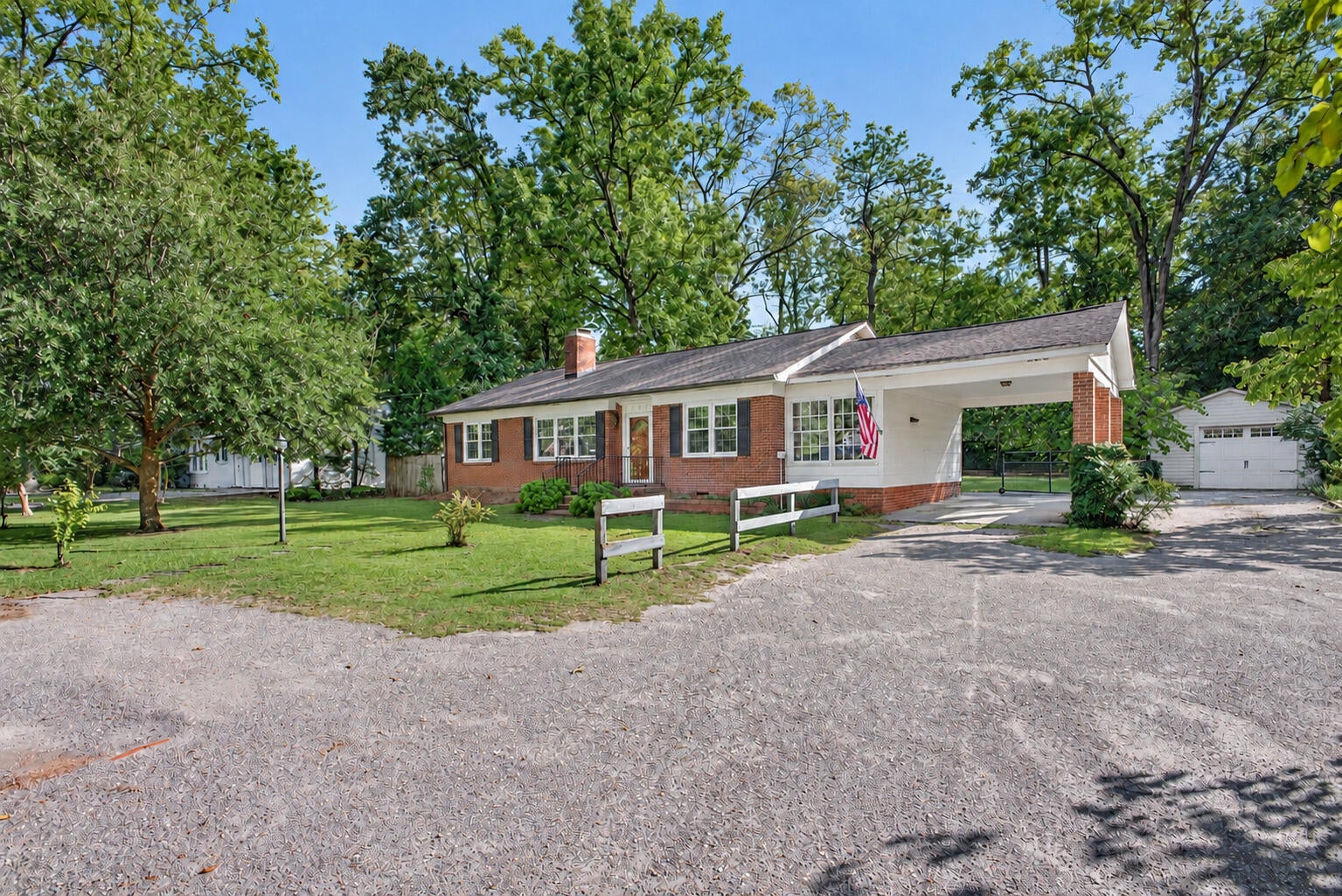 237 Barnard Avenue SE