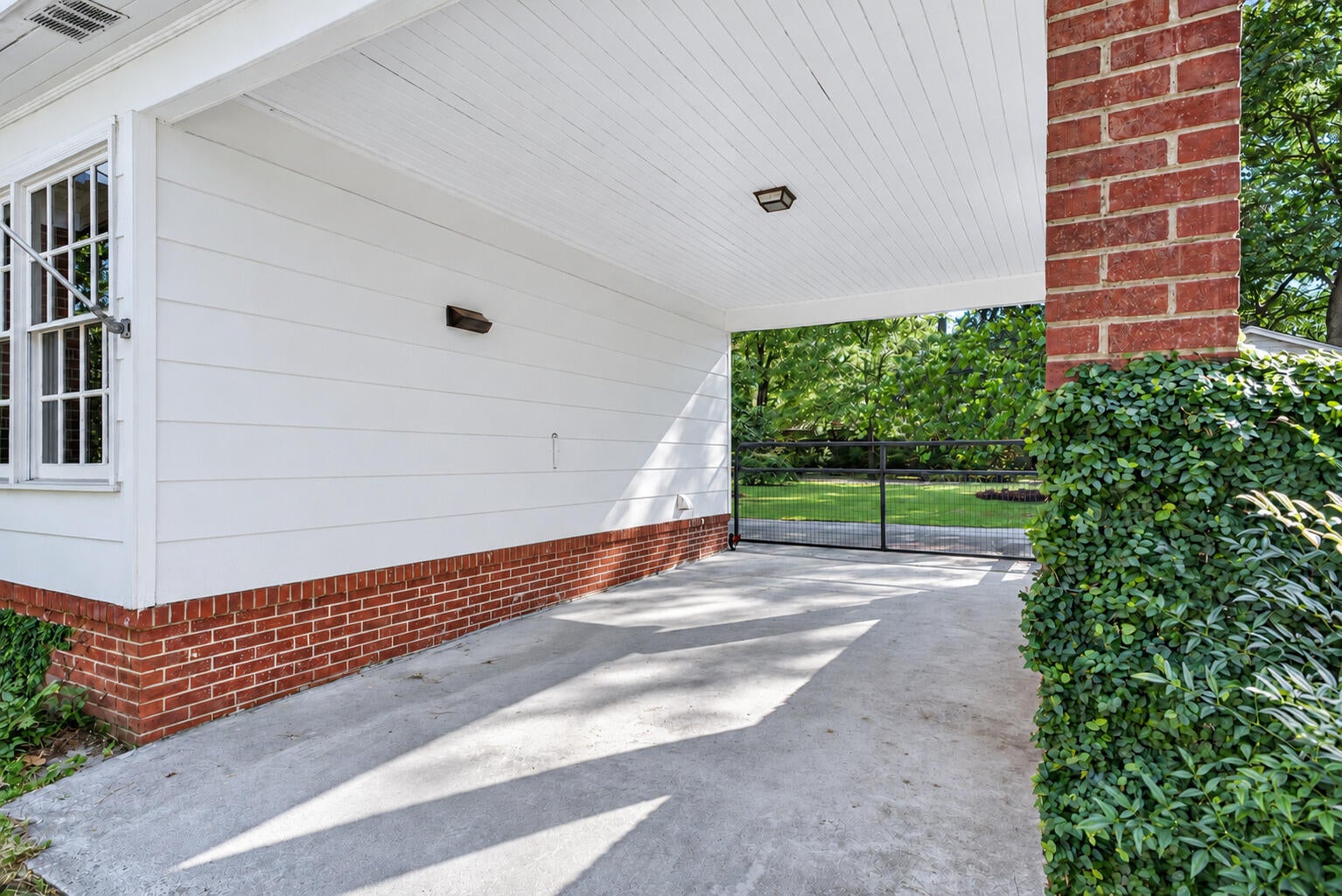 237 Barnard Avenue SE