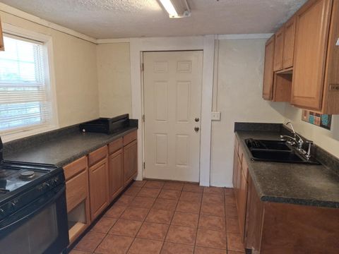 Tiny photo for 820 Lincoln Avenue, Aiken, SC 29801 (MLS # 220192)