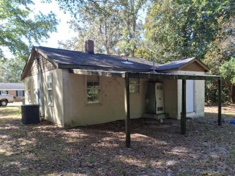 Tiny photo for 820 Lincoln Avenue, Aiken, SC 29801 (MLS # 220192)