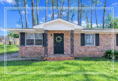 Photo of 117/119 Alta Vista Avenue, North Augusta, SC 29841 (MLS # 221781)