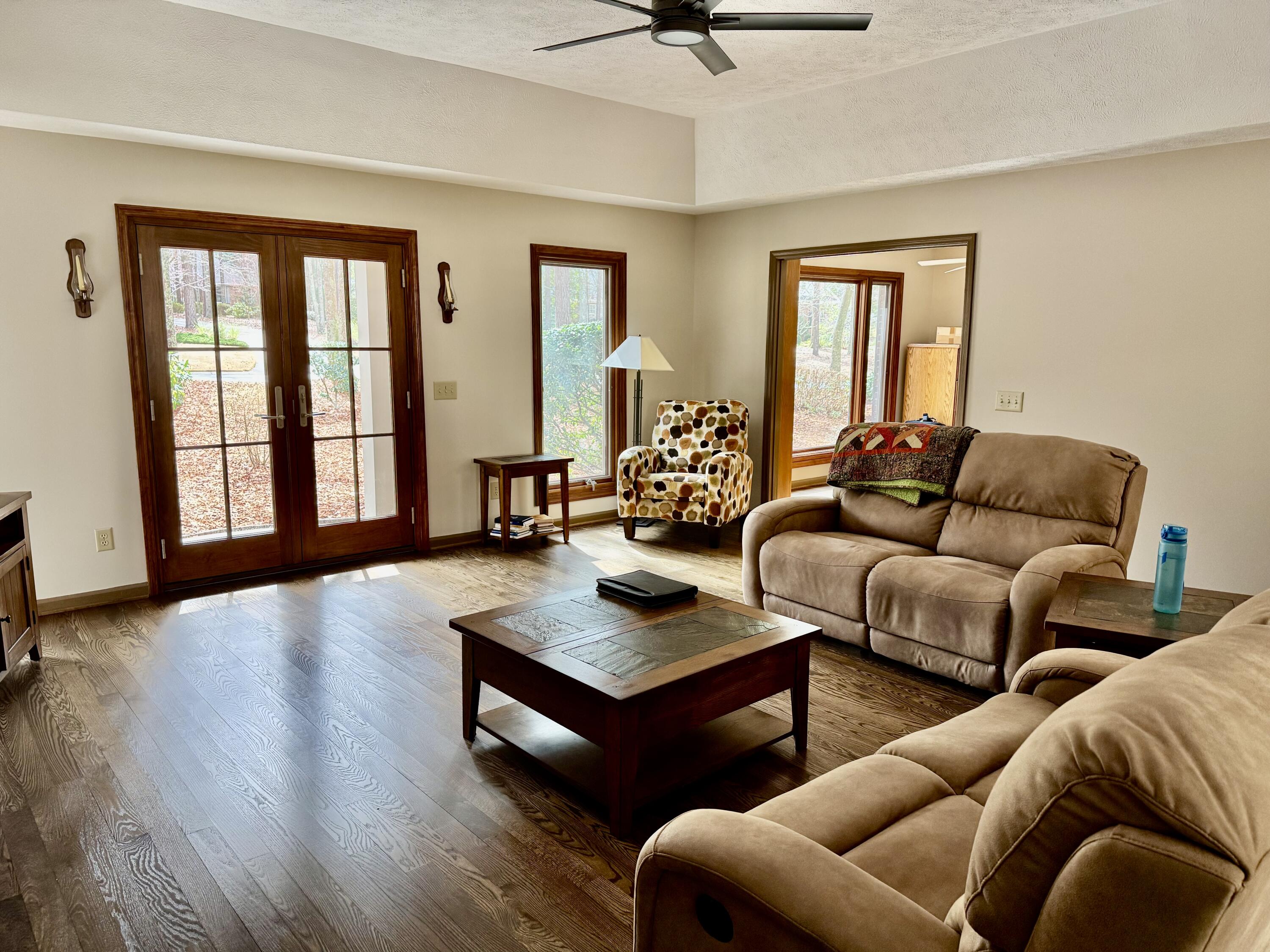 Aiken, South Carolina 29803, United States, 3 Bedrooms Bedrooms, ,3 BathroomsBathrooms,Residential,Active,83569