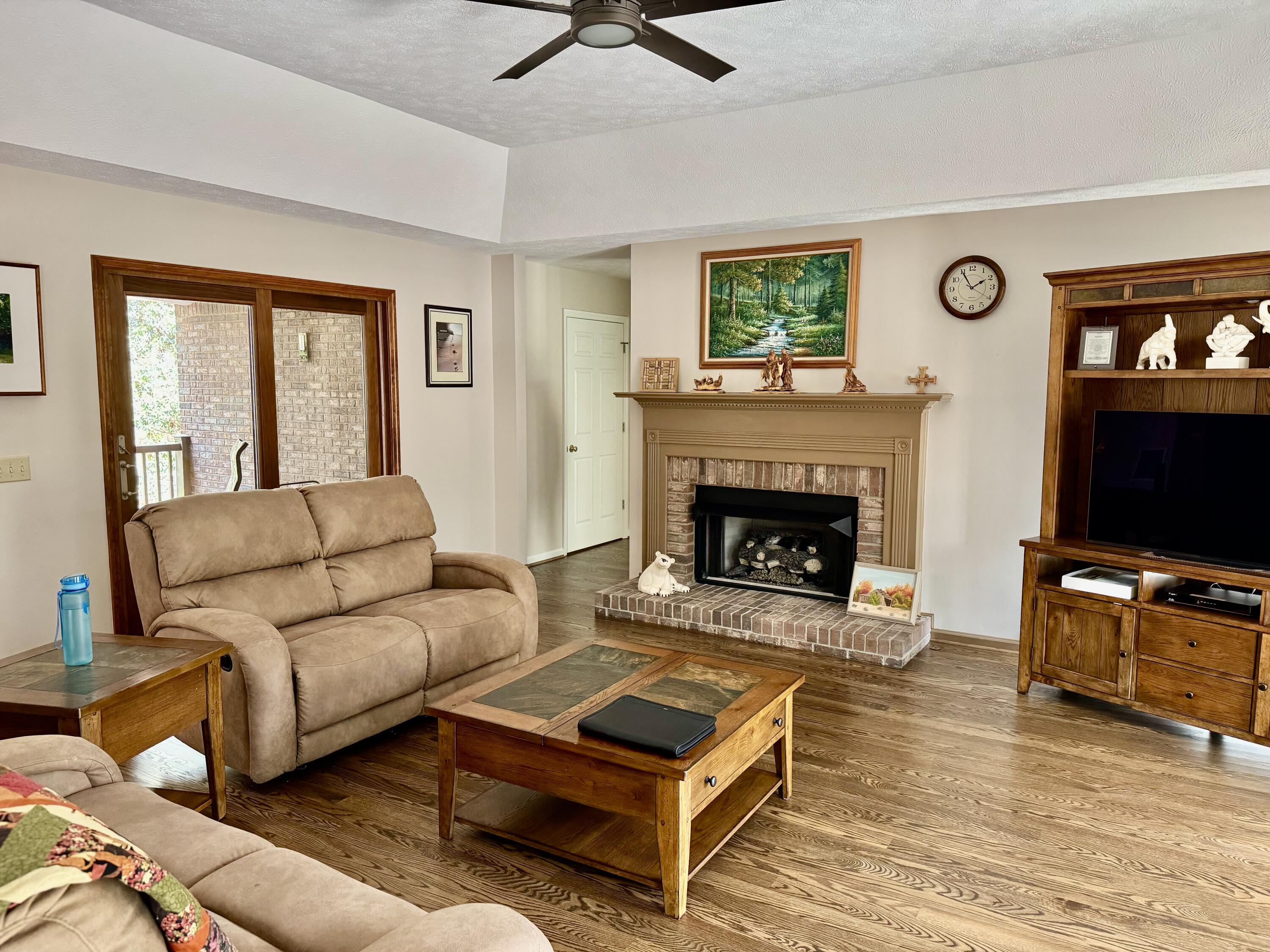 Aiken, South Carolina 29803, United States, 3 Bedrooms Bedrooms, ,3 BathroomsBathrooms,Residential,Active,83569