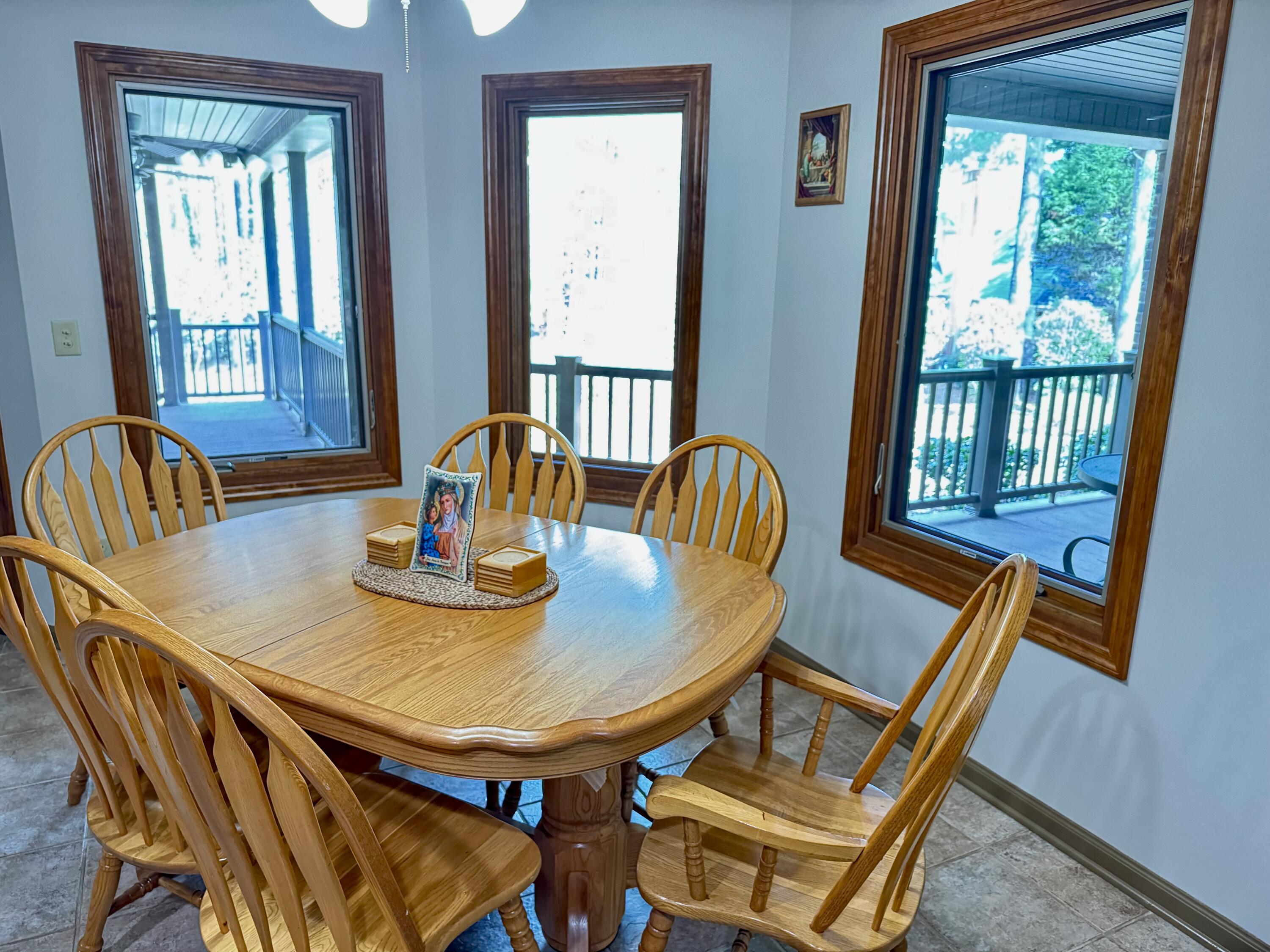 Aiken, South Carolina 29803, United States, 3 Bedrooms Bedrooms, ,3 BathroomsBathrooms,Residential,Active,83569