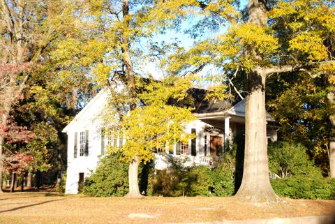 Tiny photo for 0 Simpkins Street, Edgefield, SC 29824 (MLS # 217808)