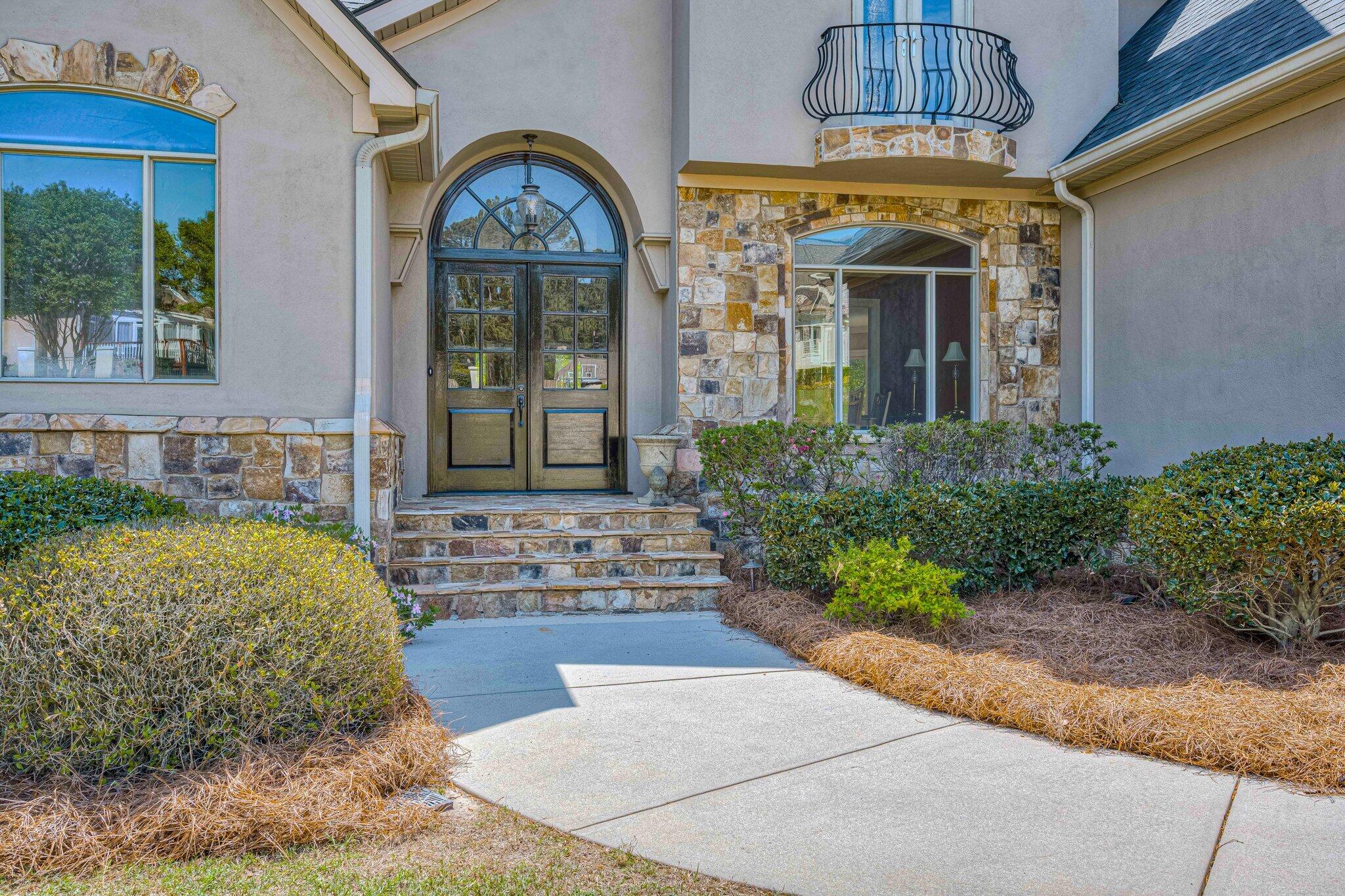 608 Emerald Crossing