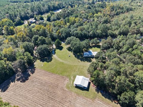 Tiny photo for 7901 Ashleigh Road, Blackville, SC 29817 (MLS # 220029)