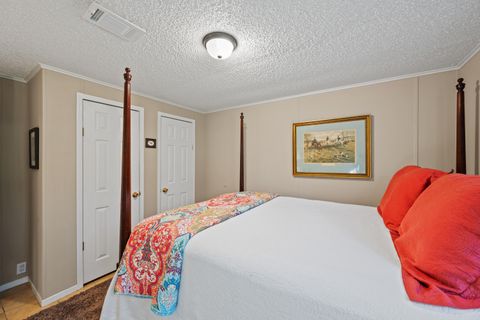 Tiny photo for 7901 Ashleigh Road, Blackville, SC 29817 (MLS # 220029)
