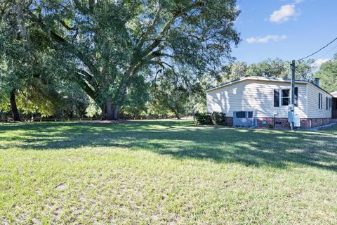 Tiny photo for 7901 Ashleigh Road, Blackville, SC 29817 (MLS # 220029)