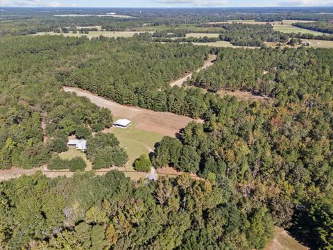 Tiny photo for 7901 Ashleigh Road, Blackville, SC 29817 (MLS # 220029)