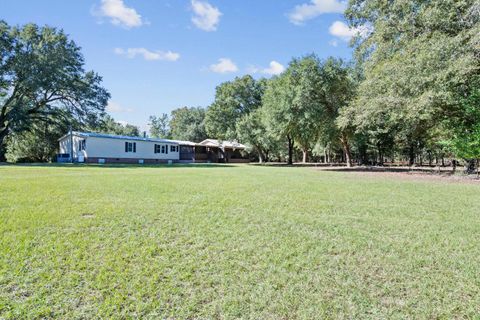 Tiny photo for 7901 Ashleigh Road, Blackville, SC 29817 (MLS # 220029)