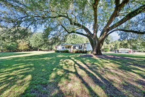 Tiny photo for 7901 Ashleigh Road, Blackville, SC 29817 (MLS # 220029)