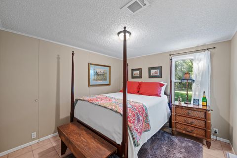 Tiny photo for 7901 Ashleigh Road, Blackville, SC 29817 (MLS # 220029)