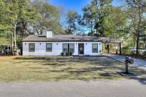 Photo of 104 Smallridge Street, Aiken, SC 29803 (MLS # 221100)