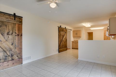 Tiny photo for 618 W Woodlawn Avenue, North Augusta, SC 29841 (MLS # 220675)