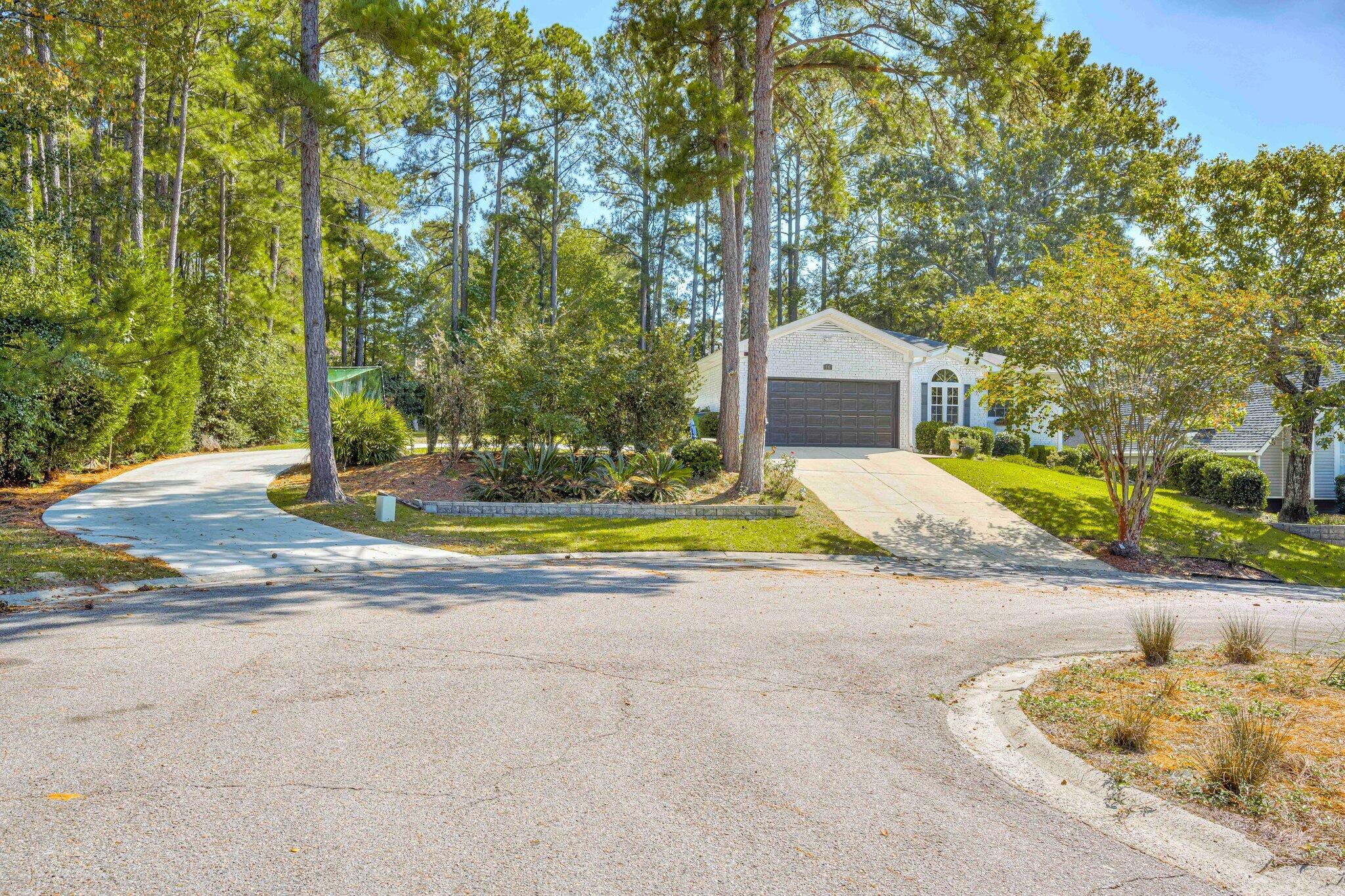 16 Woodhill Place