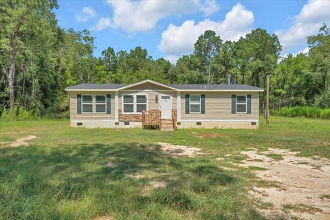Tiny photo for 152 Ridgelake Circle, St Matthews, SC 29135 (MLS # 218824)