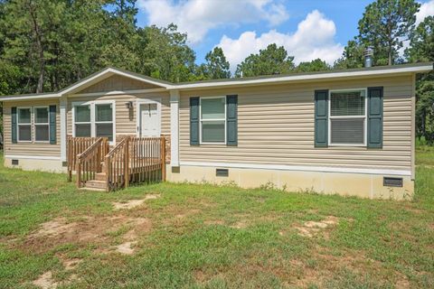 Tiny photo for 152 Ridgelake Circle, St Matthews, SC 29135 (MLS # 218824)