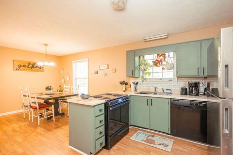 Tiny photo for 209 Thurmond Street, Edgefield, SC 29824 (MLS # 219169)