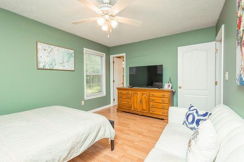 Tiny photo for 209 Thurmond Street, Edgefield, SC 29824 (MLS # 219169)